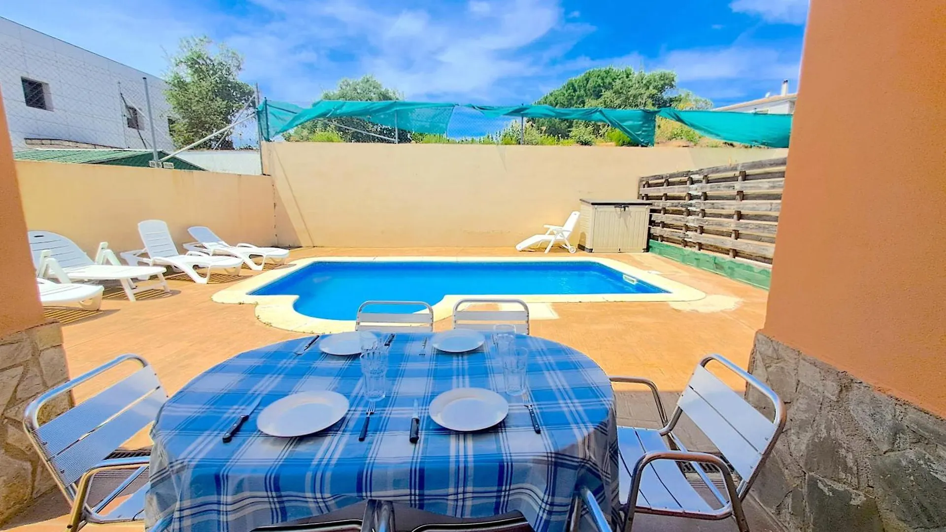 Villa Petunia Vilobi D'onyar